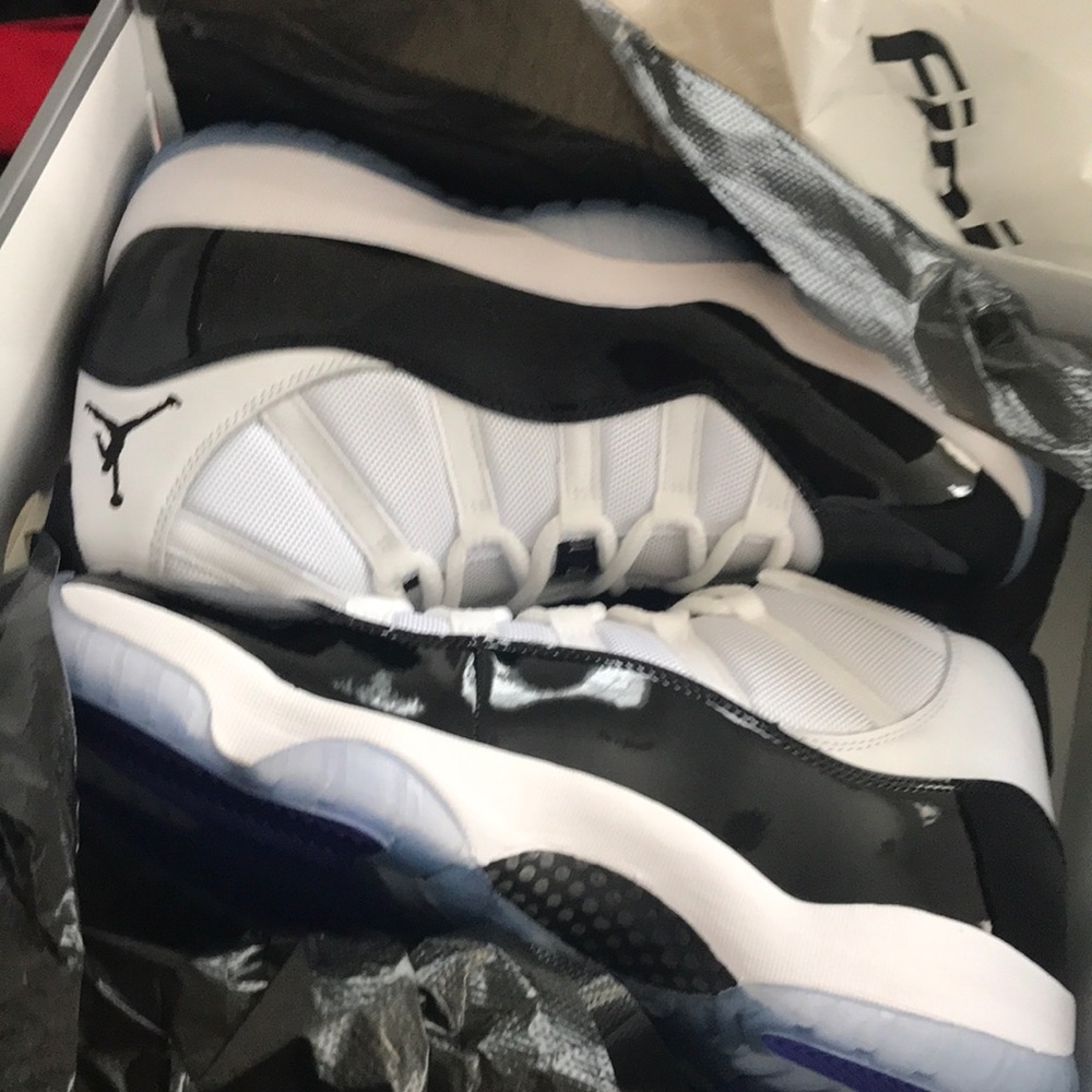 Retro 11 Jordan’s CONCORDS